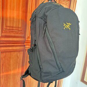 Arc'teryx Mantis 26 Backpack Bag